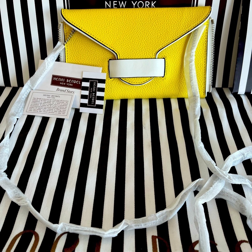 NWT Henri Bendel Rivington pouch